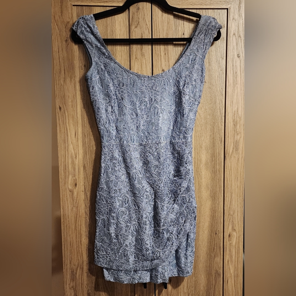 Mystic Soft Blue Lace Cap Sleeve Dress Size Small